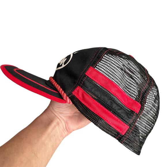 Vintage Justin Boots 3 Stripe Snapback Hat Trucker Mesh Large Black Red No Foam - Picture 2 of 11